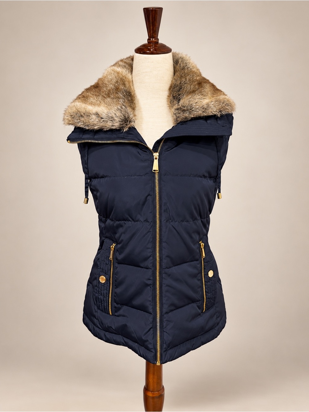 Michael Kors Puffer Vest with Faux Fur Trim Quilted Puffer Vest - Navy XSmall